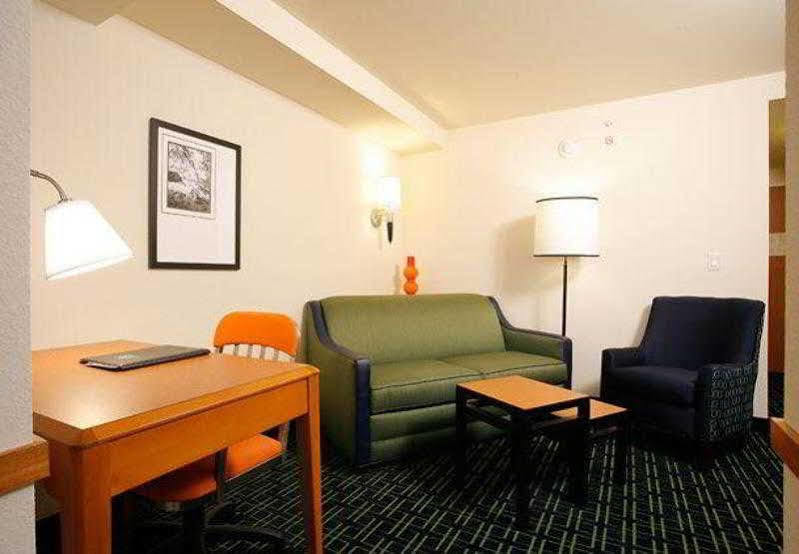 Fairfield By Marriott Inn & Suites Melbourne West/Palm Bay Экстерьер фото